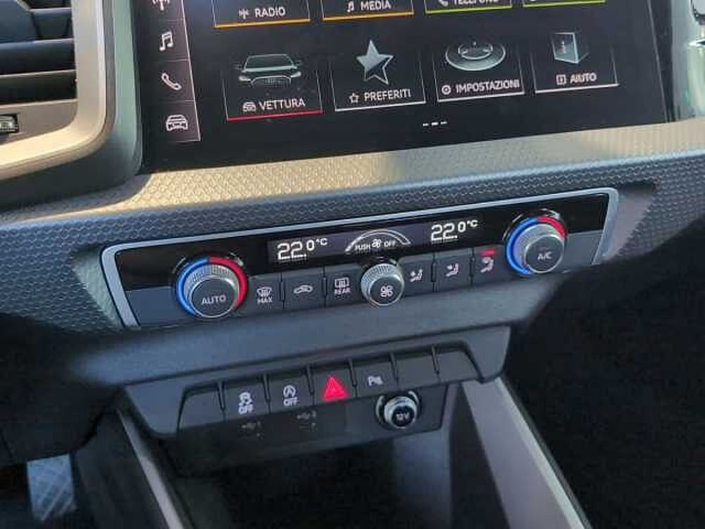 Audi A1 allstreet usata a Varese (14)