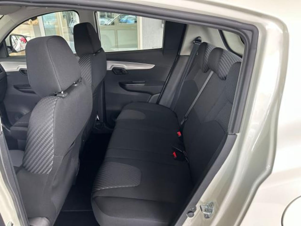 Mahindra KUV100 nuova a Trieste (13)