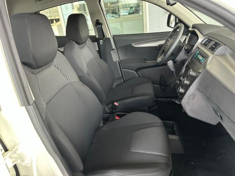 Mahindra KUV100 nuova a Trieste (15)