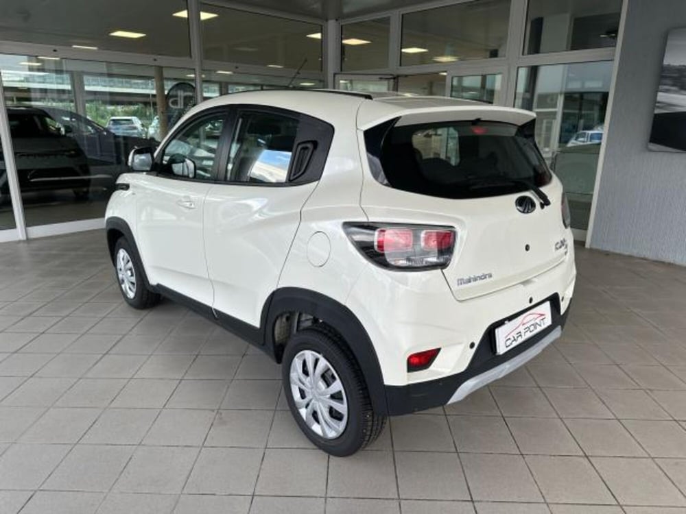 Mahindra KUV100 nuova a Trieste (3)