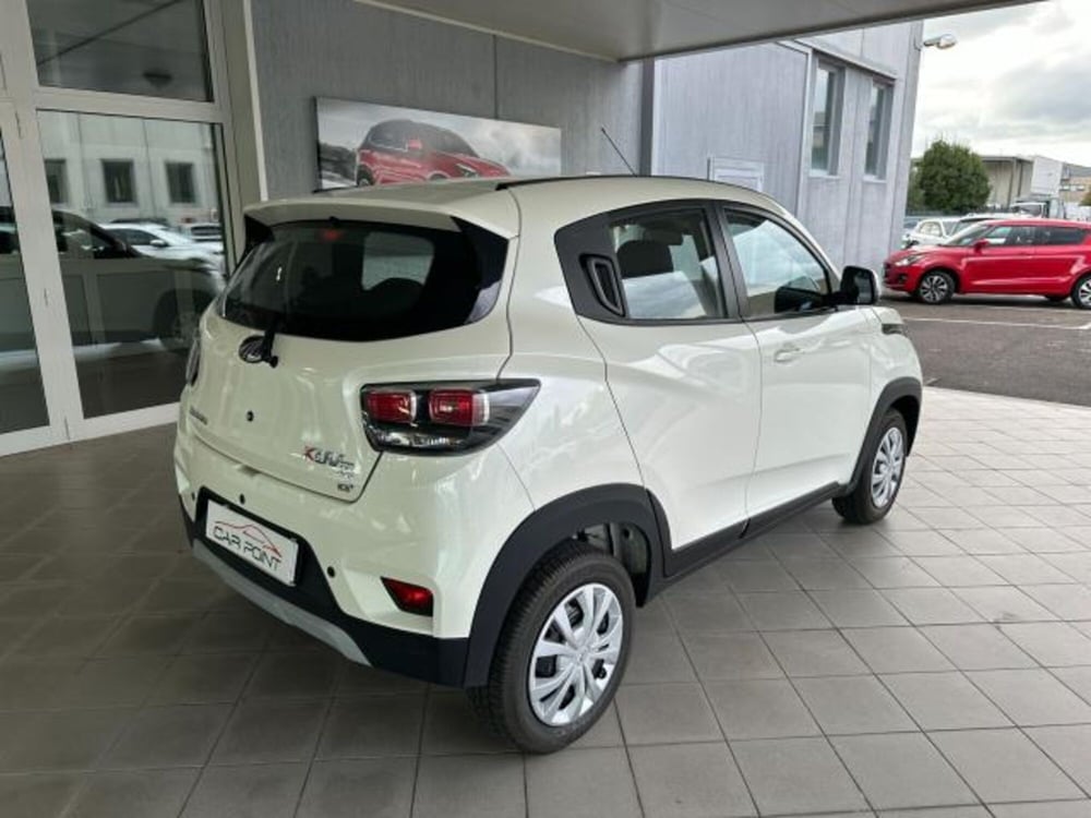 Mahindra KUV100 nuova a Trieste (5)