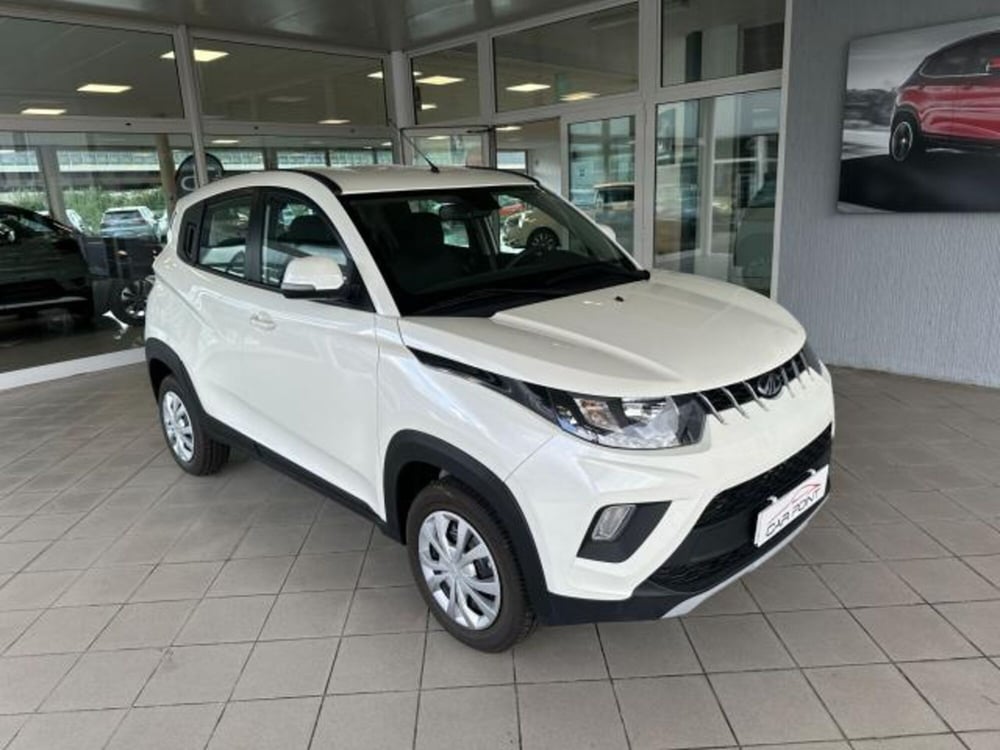 Mahindra KUV100 nuova a Trieste (7)