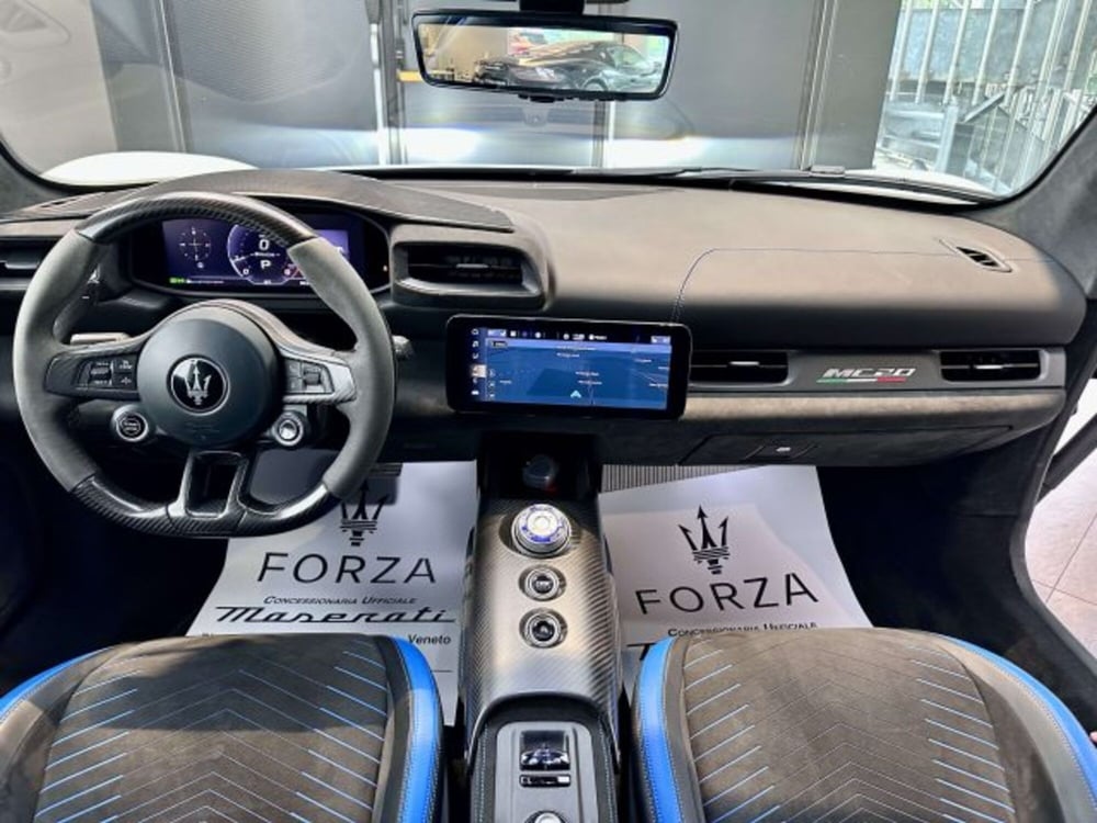 Maserati MC20 usata a Torino (14)