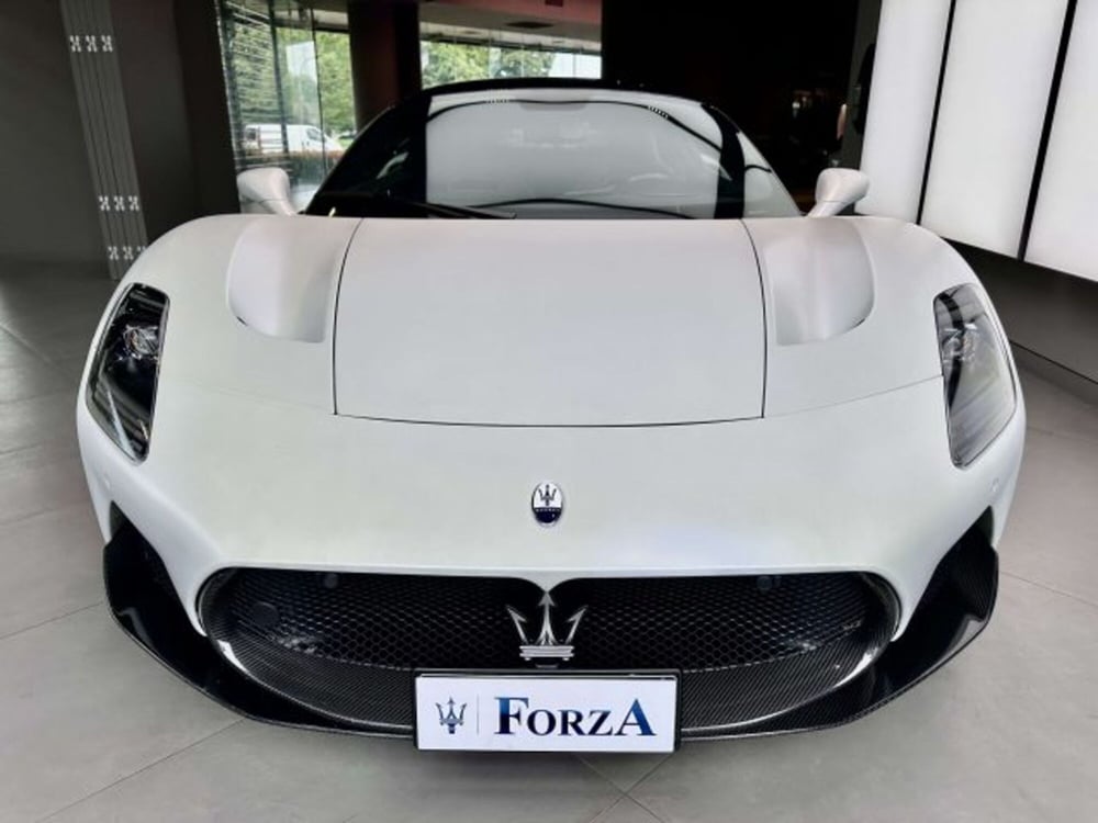 Maserati MC20 usata a Torino (2)