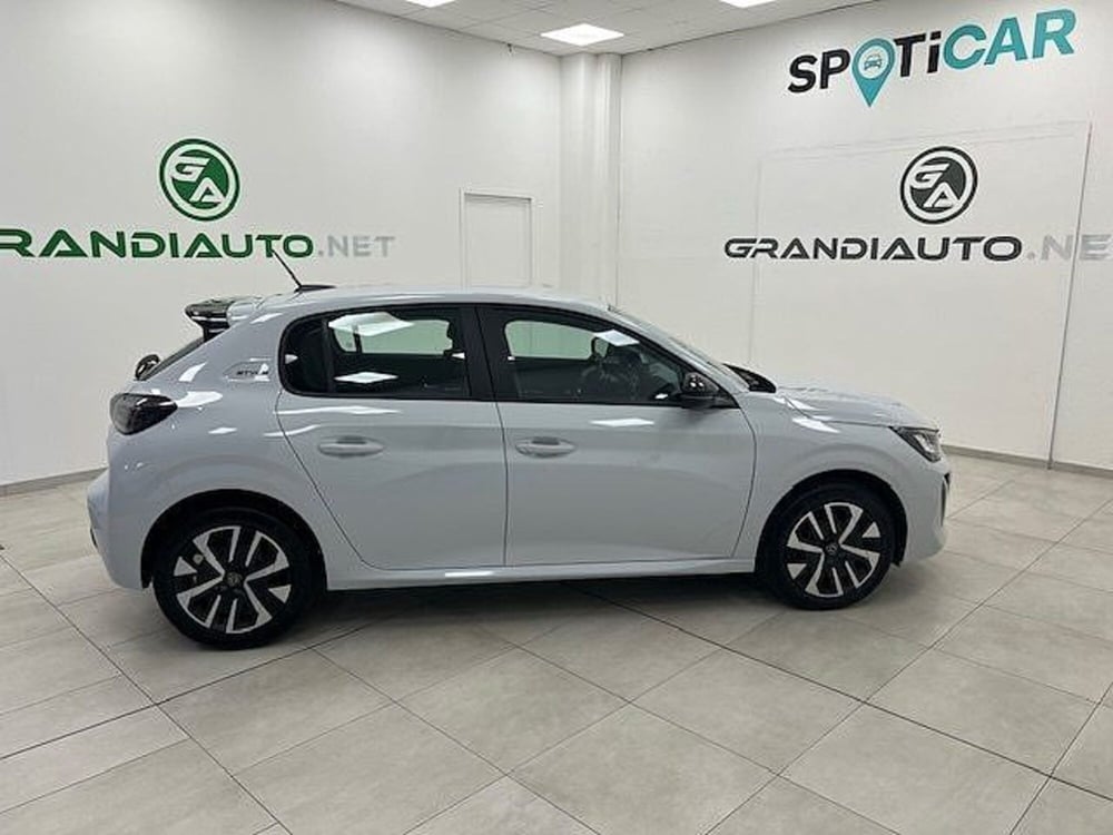 Peugeot 208 nuova a Alessandria (4)