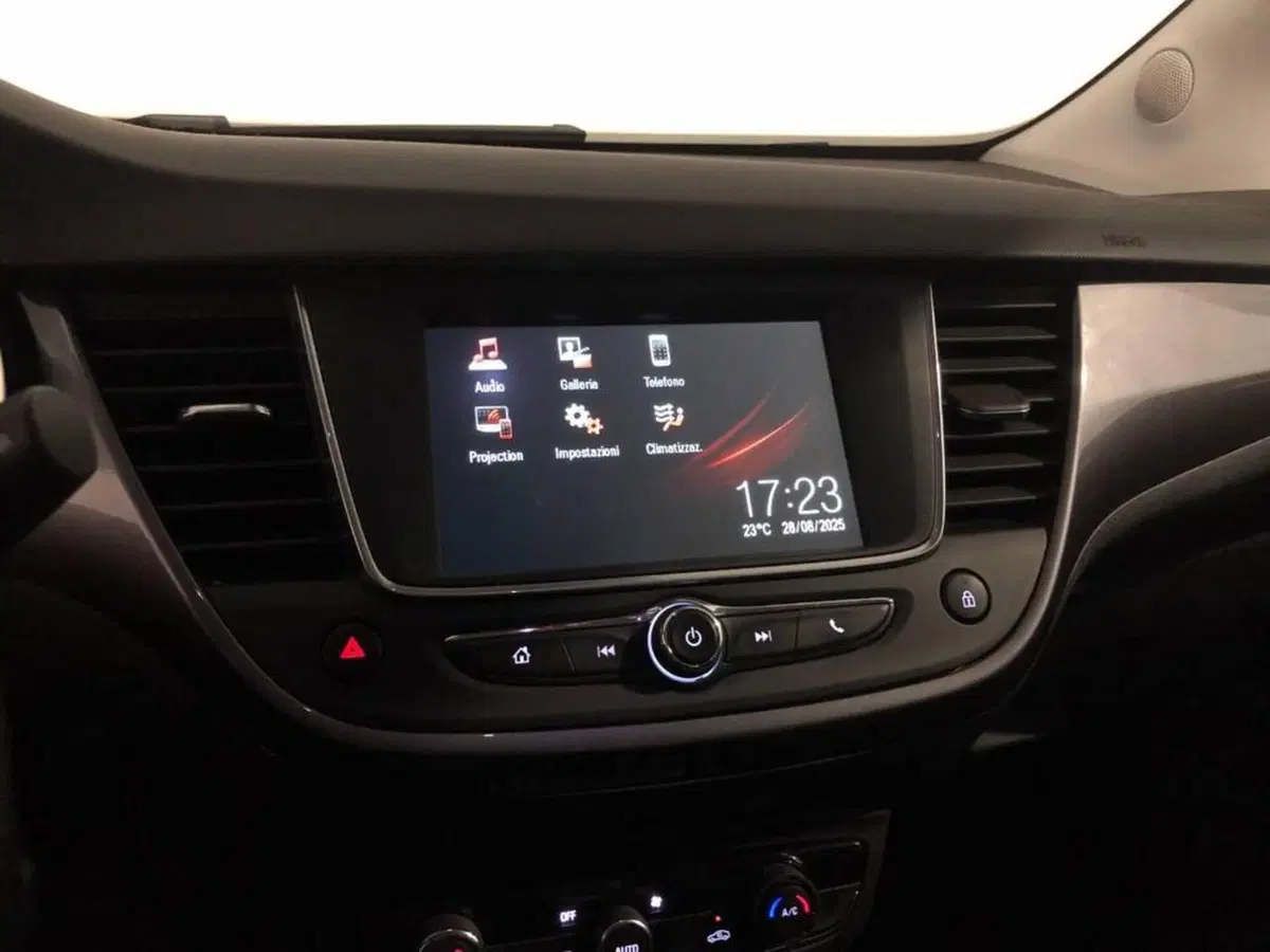 Opel Crossland X usata a Torino (14)