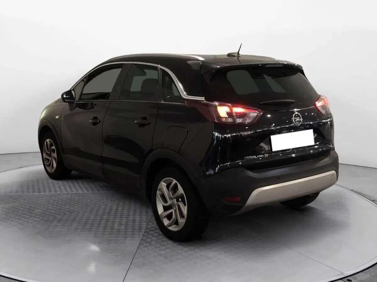 Opel Crossland X usata a Torino (6)