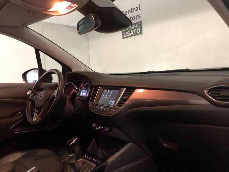 Opel Crossland X usata a Torino (9)