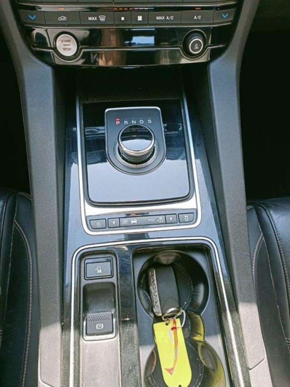 Jaguar F-Pace usata a Firenze (11)