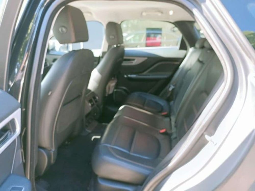 Jaguar F-Pace usata a Firenze (13)