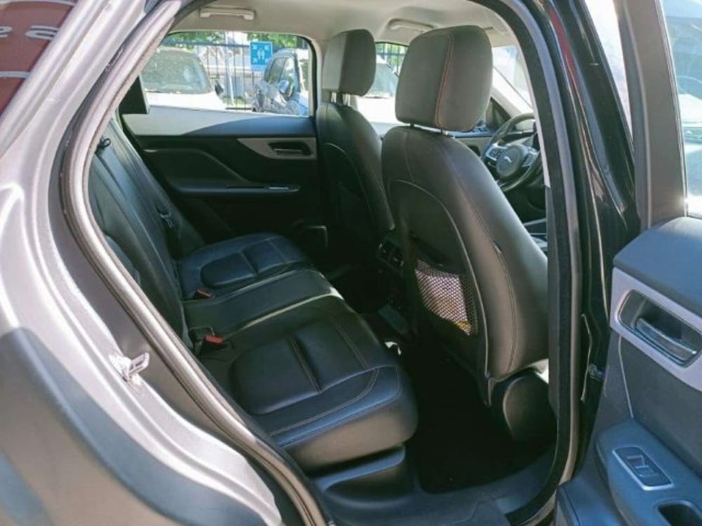 Jaguar F-Pace usata a Firenze (15)