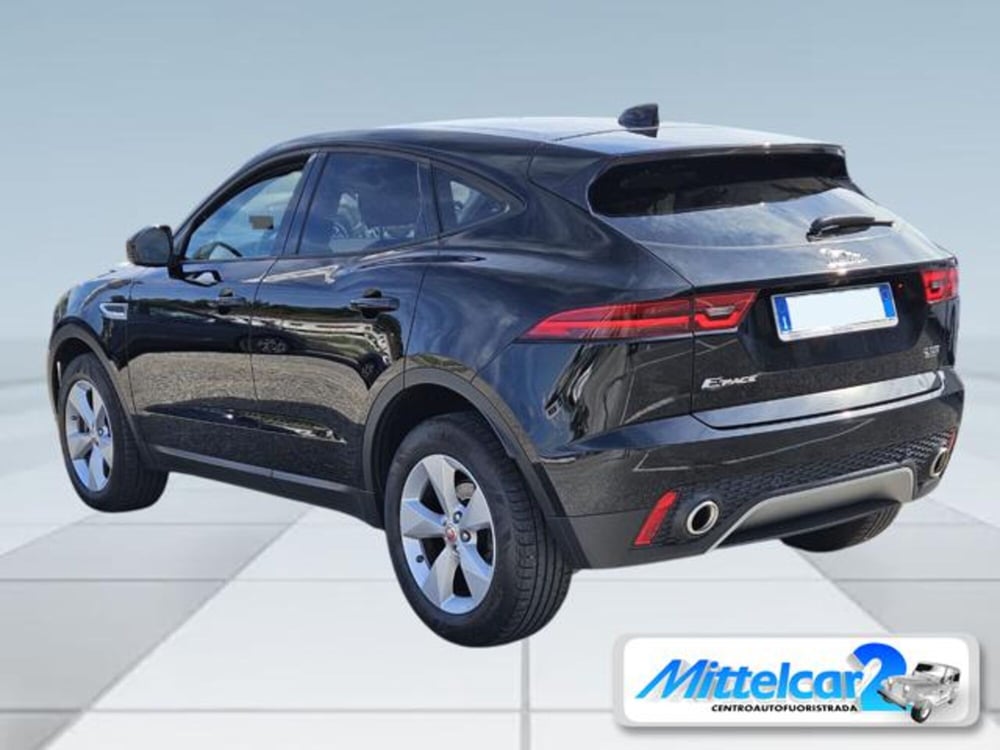 Jaguar E-Pace usata a Udine (6)
