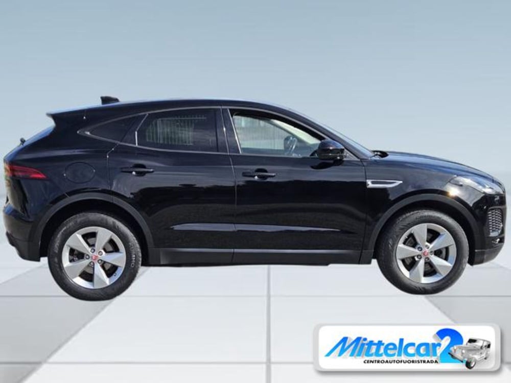 Jaguar E-Pace usata a Udine (7)