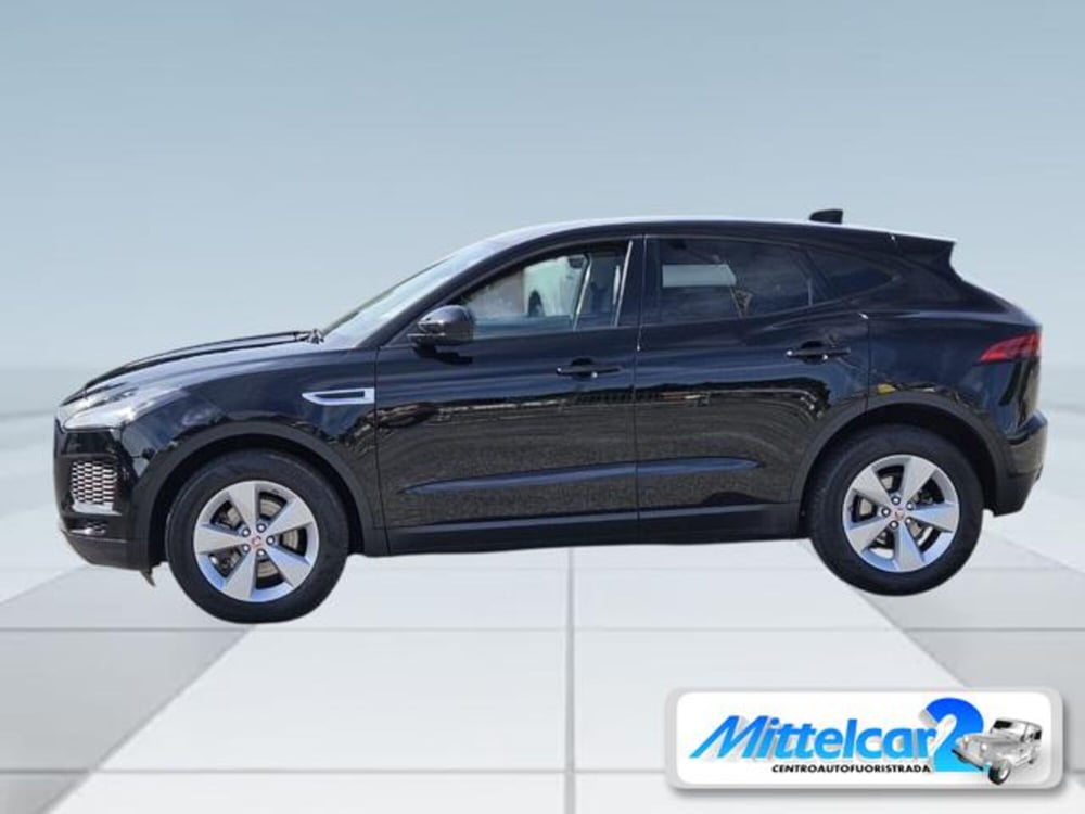 Jaguar E-Pace usata a Udine (8)