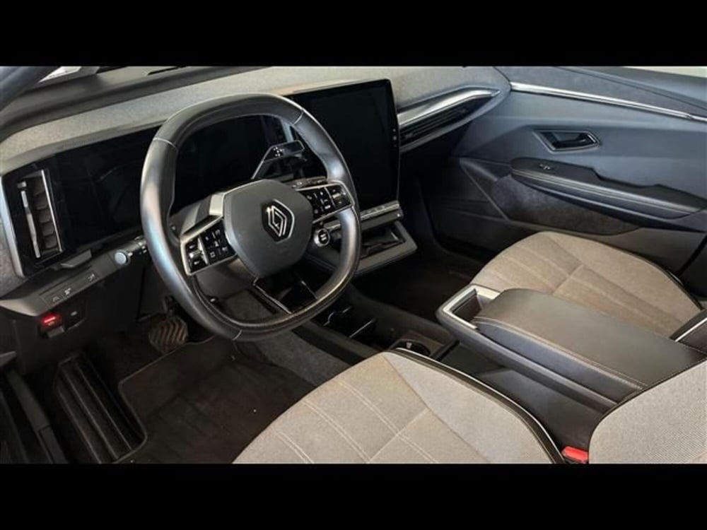Renault Megane E-Tech Electric usata a Firenze (10)