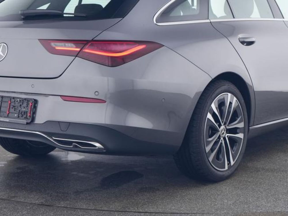 Mercedes-Benz CLA Shooting Brake usata a Milano (4)