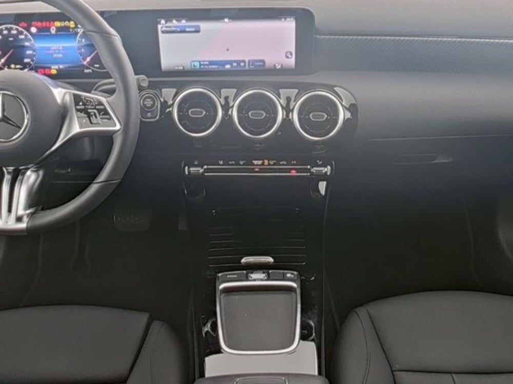 Mercedes-Benz Classe A usata a Milano (8)