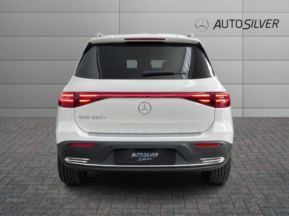 Mercedes-Benz EQB usata a Verona (4)