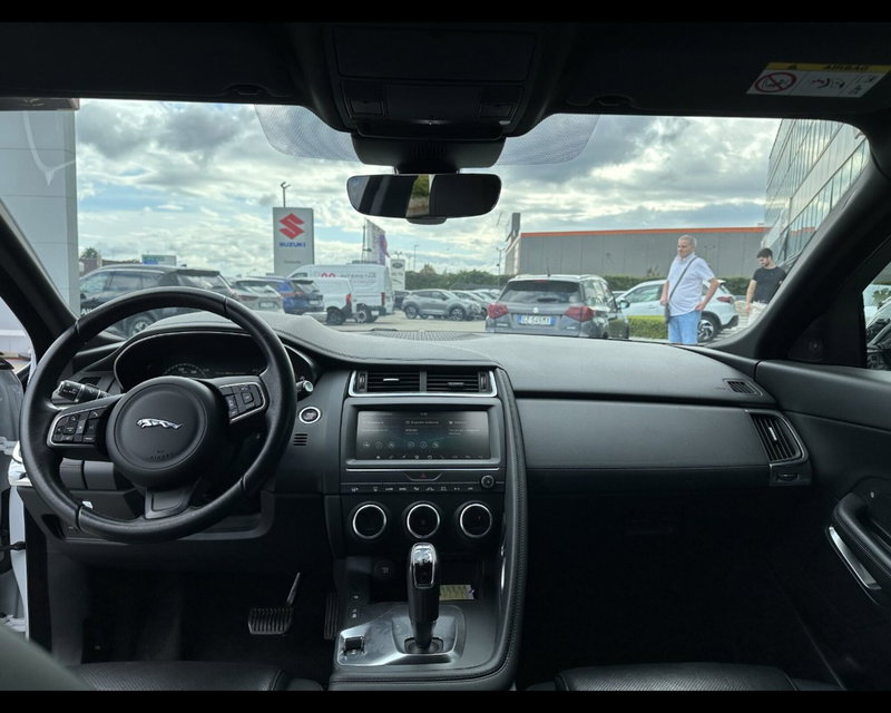 Jaguar E-Pace usata a Treviso (15)