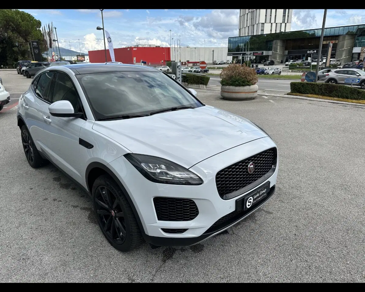 Jaguar E-Pace usata a Treviso (6)