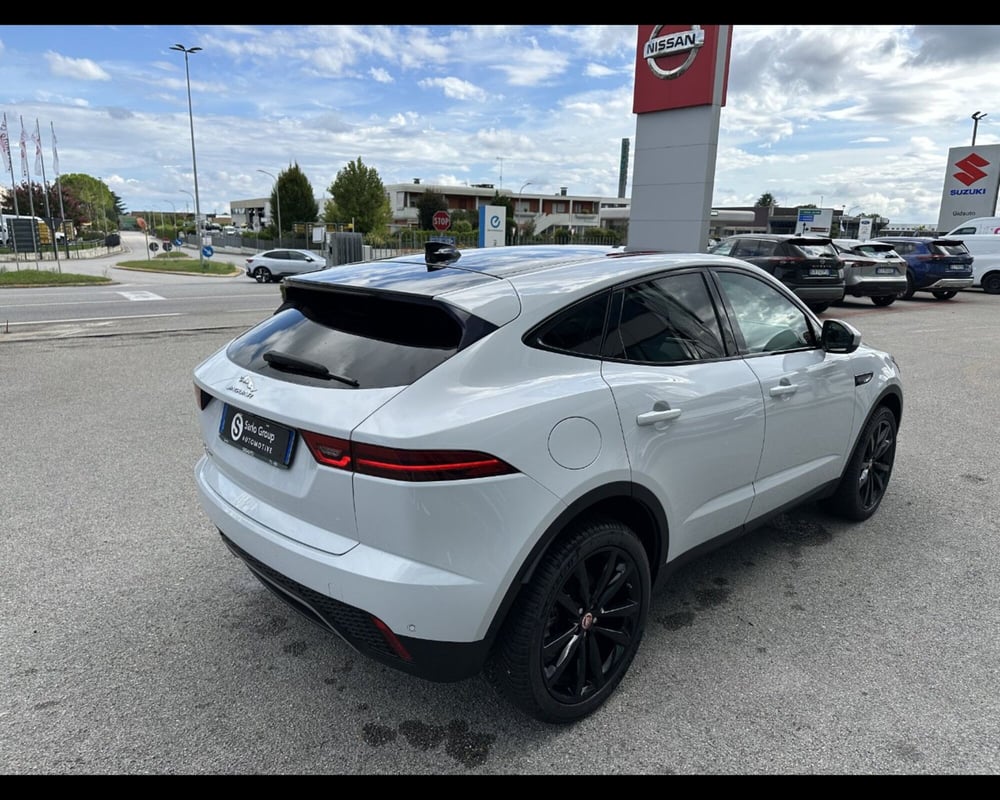 Jaguar E-Pace usata a Treviso (8)