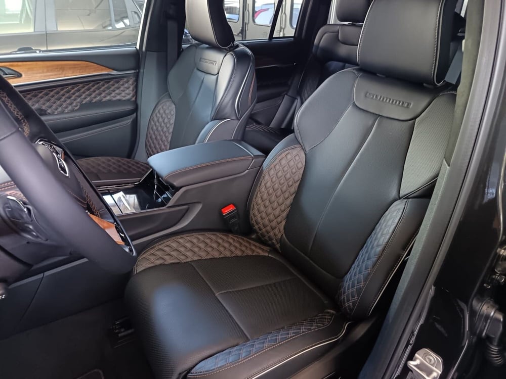 Jeep Grand Cherokee nuova a Alessandria (16)