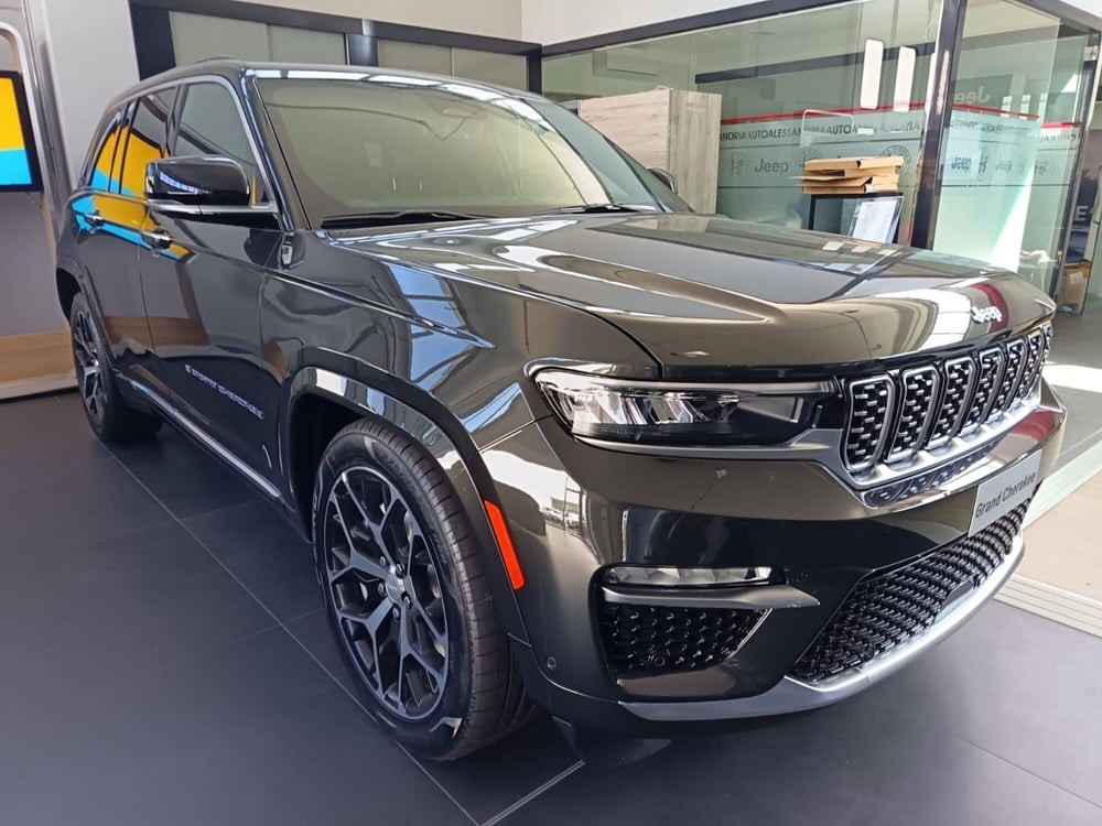 Jeep Grand Cherokee nuova a Alessandria (3)