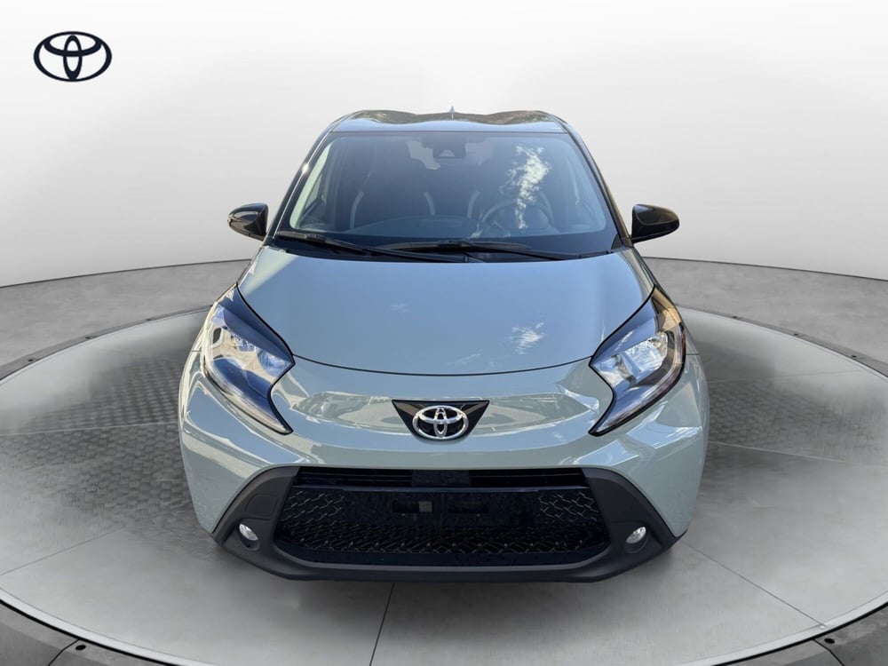 Toyota Aygo X nuova a Como (5)