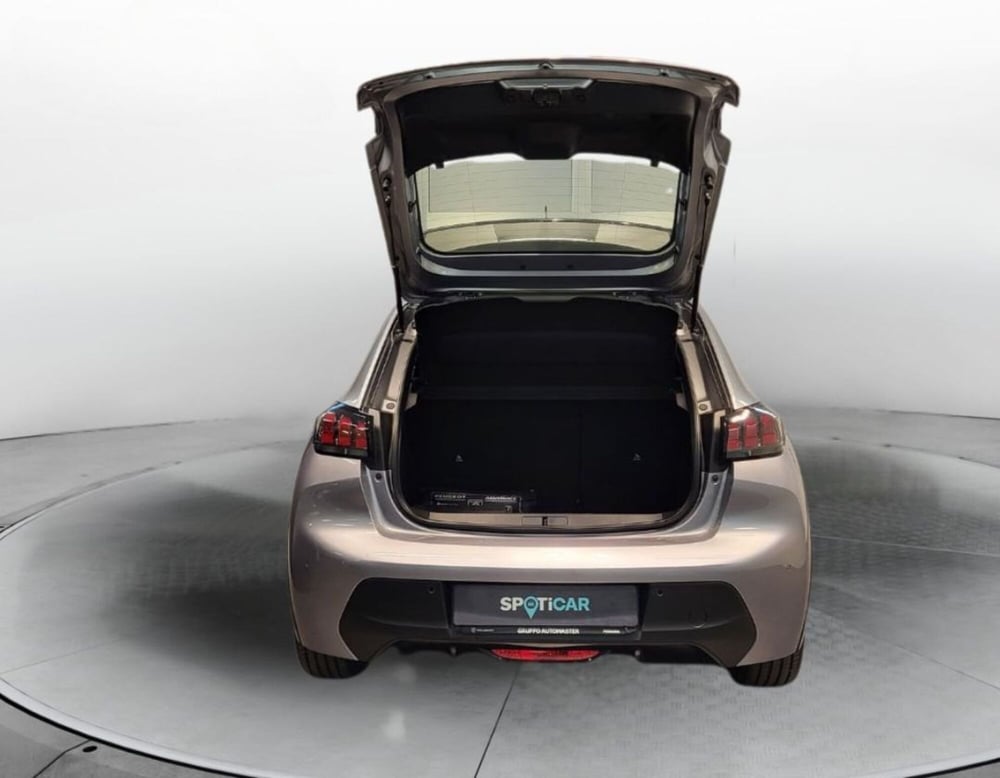 Peugeot 208 nuova a Ferrara (5)