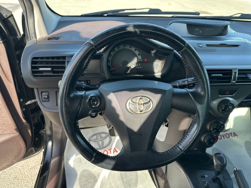 Toyota iQ usata a Siracusa (10)