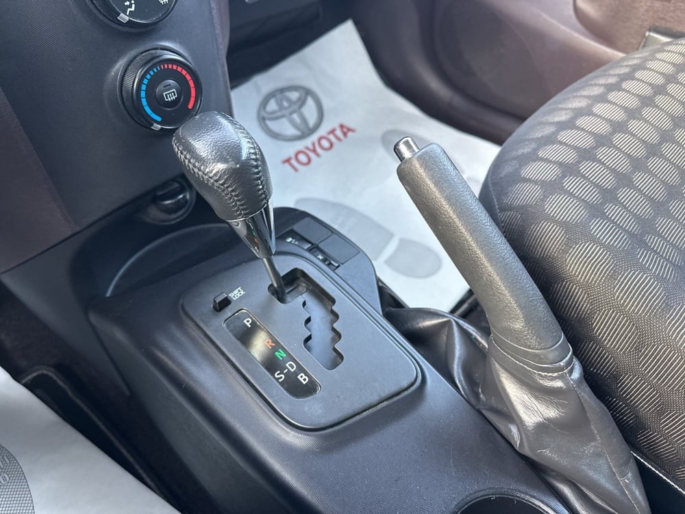 Toyota iQ usata a Siracusa (13)