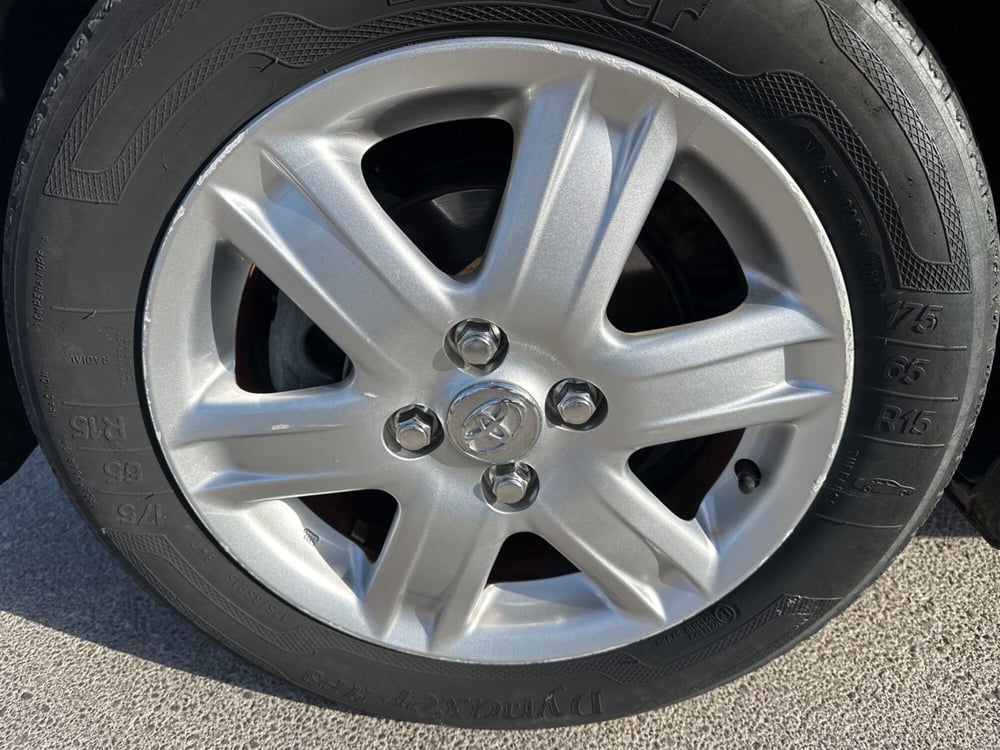 Toyota iQ usata a Siracusa (5)