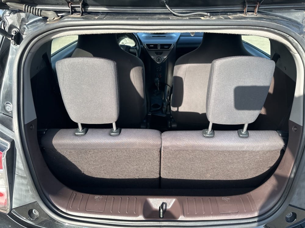 Toyota iQ usata a Siracusa (6)