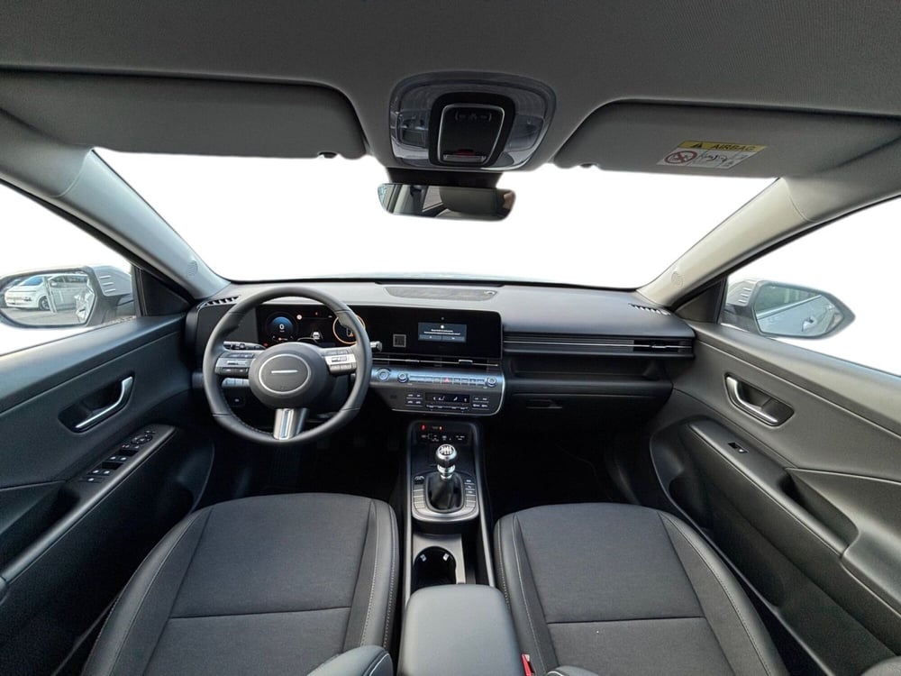 Hyundai Kona nuova a Lucca (10)