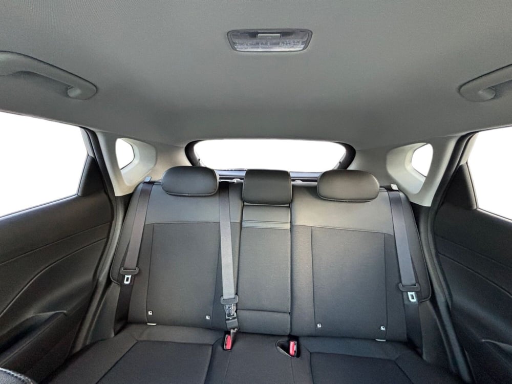 Hyundai Kona nuova a Lucca (11)