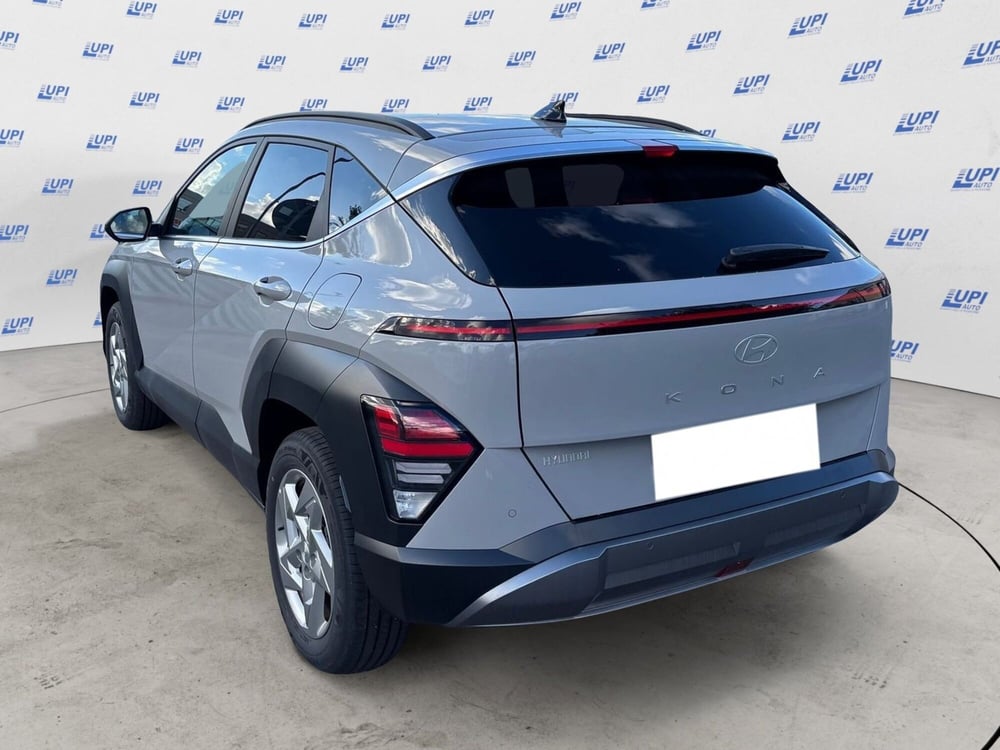 Hyundai Kona nuova a Lucca (3)
