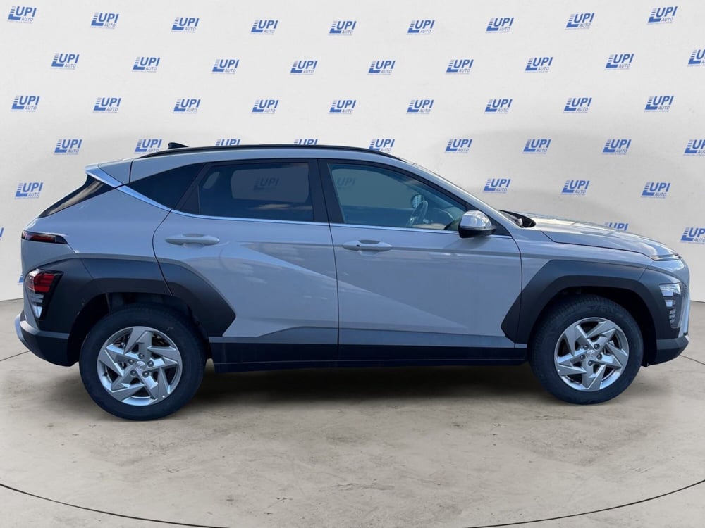 Hyundai Kona nuova a Lucca (6)