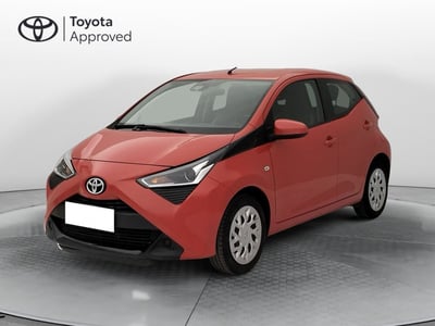 Toyota Aygo 1.0 VVT-i 72 CV 5 porte x-play del 2018 usata a Latina