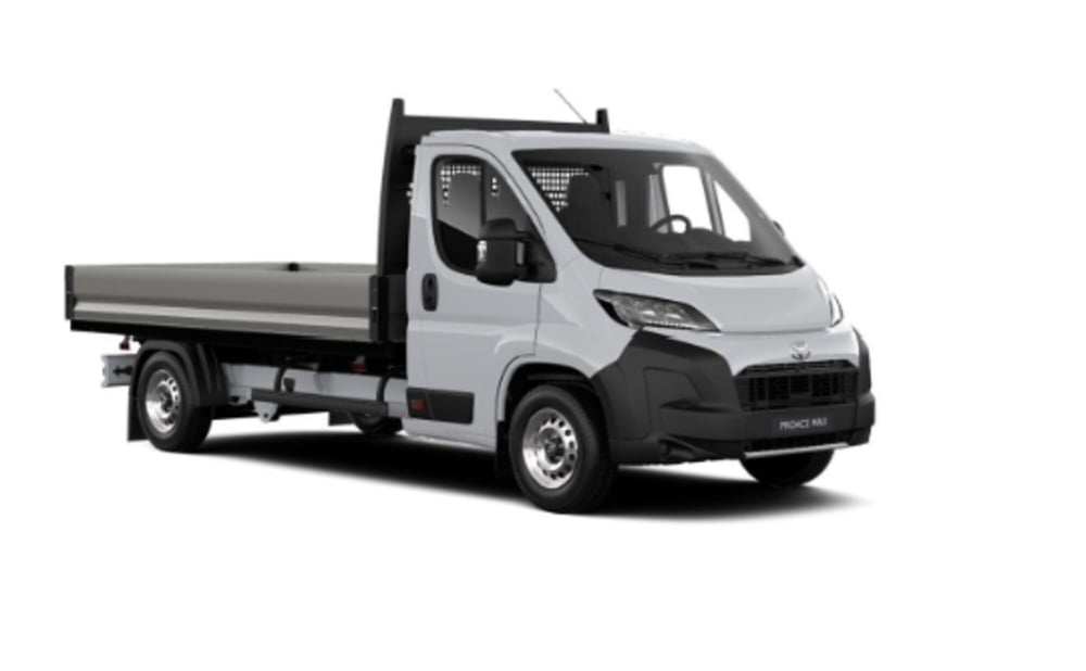 Toyota Proace Max nuova a Milano