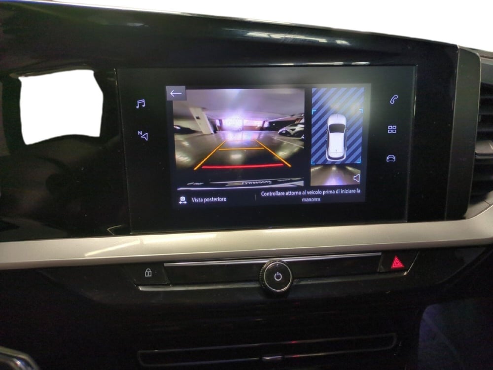 Opel Mokka usata a Milano (17)