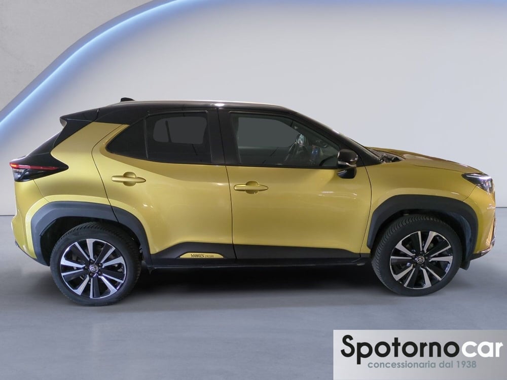 Toyota Yaris Cross usata a Milano (9)