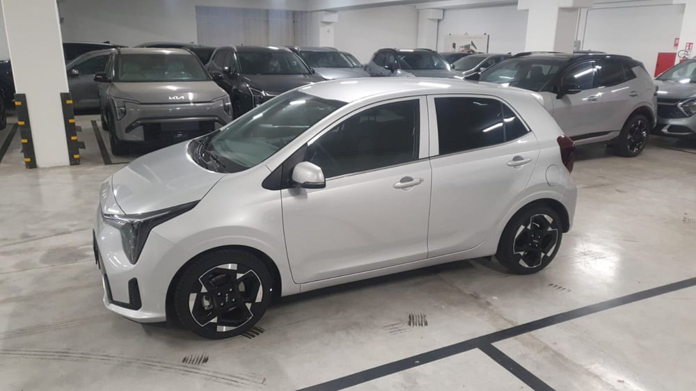 Kia Picanto nuova a Napoli (8)