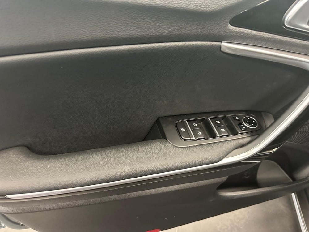 Kia XCeed nuova a Napoli (13)