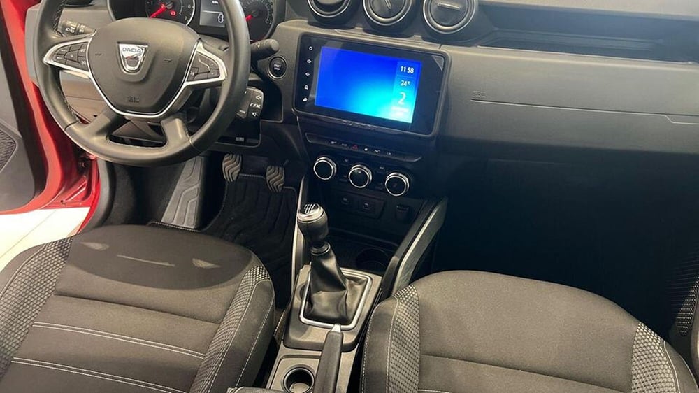 Dacia Duster usata a Viterbo (15)