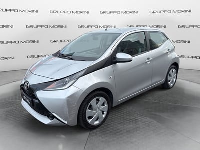Toyota Aygo 1.0 VVT-i 69 CV 3 porte x-cool del 2016 usata a San Giorgio e Bigarello