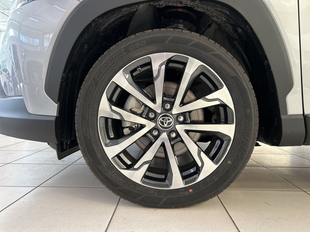 Toyota Corolla Cross Hybrid nuova a Bologna (7)