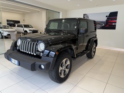 Jeep Wrangler 2.8 CRD DPF Sahara Auto del 2018 usata a Latina