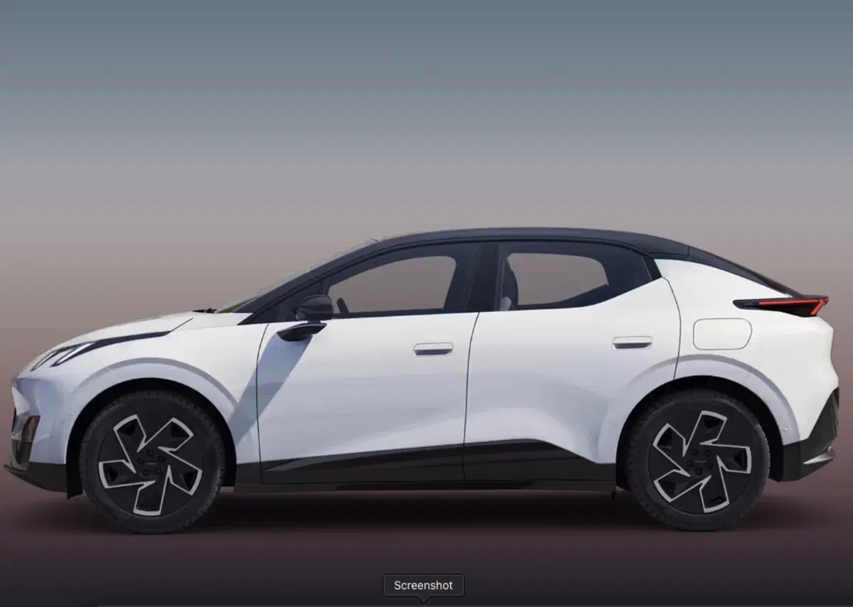 Lynk & Co 02 nuova a Parma (2)