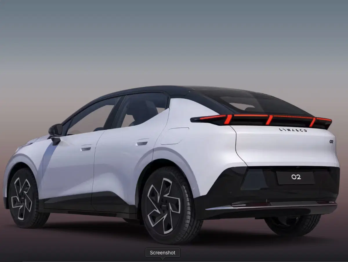 Lynk & Co 02 nuova a Parma (6)