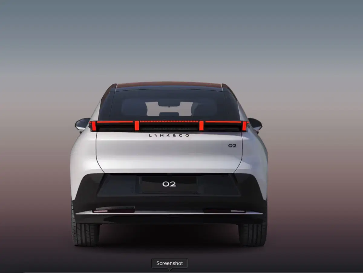 Lynk & Co 02 nuova a Parma (7)